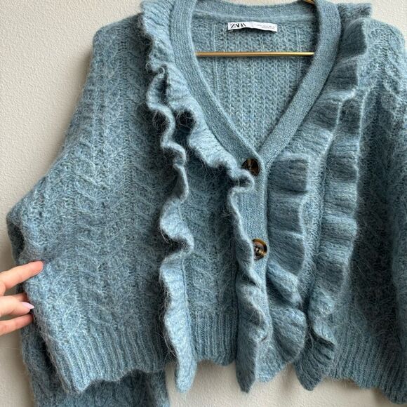Zara Alpaca Blend Blue Ruffle Button Front Knit Puff Sleeve Sweater Size Small - Picture 3 of 9